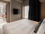 1 Bedroom Yarra View Double Suite with balcony