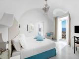 2 Bedrooms Suite with balcony and with sea view