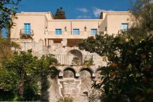 Casa Cuseni, Residenza d'artista, Museo e Giardino storico, Taormina