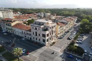 Villa Tina, Viareggio