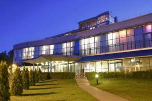 Bellevue Park Hotel Riga with FREE Parking, Riga