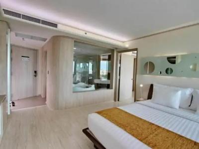 Pattaya Discovery Beach - SHA Extra Plus - 38