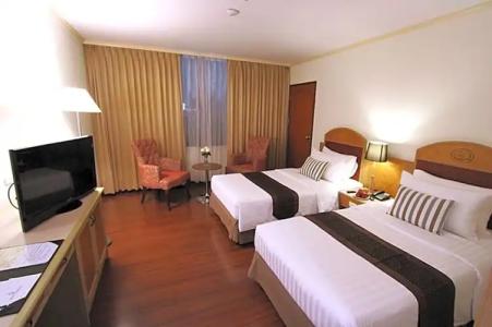 Grand Tower Inn Rama 6 - SHA Extra Plus - 82