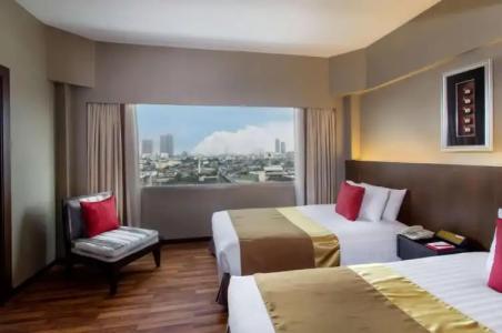 Ramada Plaza by Wyndham Bangkok Menam Riverside - 2