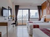 1 Bedroom Deluxe Triple room with balcony and with city view