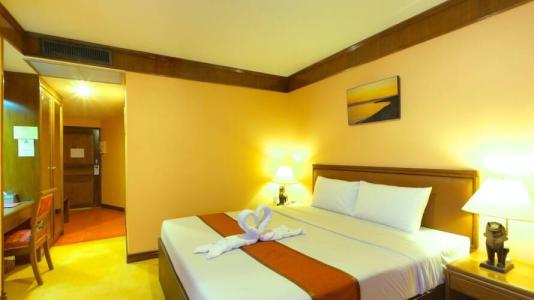 Silom Avenue Inn - 43