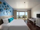 Deluxe room with ocean view