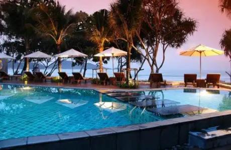 Impiana Beach Front Resort Patong, Phuket - 8