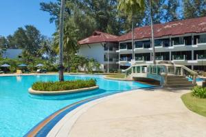 Amora Beach Resort Phuket - SHA Extra Plus, Bang Tao