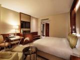 Deluxe Double room with partial view