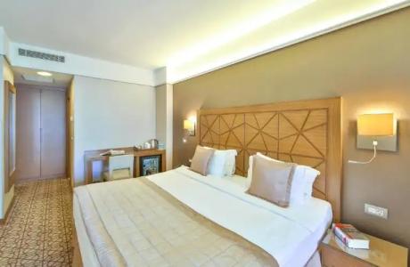 Ramada By Wyndham Istanbul Taksim - 123