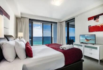 Ultra Broadbeach - 56