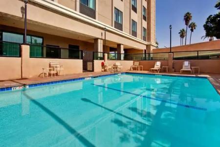 Holiday Inn Express Los Angeles LAX Airport, an IHG - 13