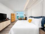 Double room with balcony and oceanfront