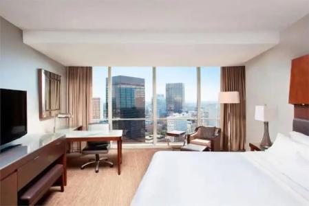 The Westin Peachtree Plaza, Atlanta - 36