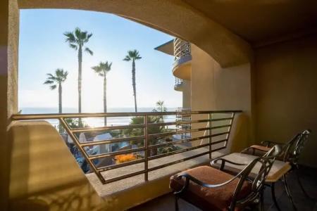 Pacific Terrace - 166