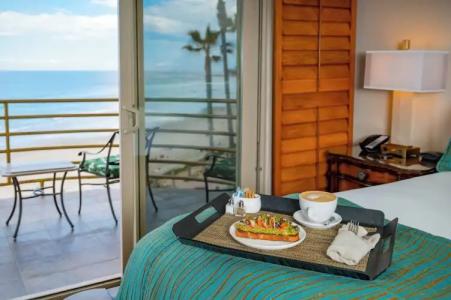 Pacific Terrace - 206