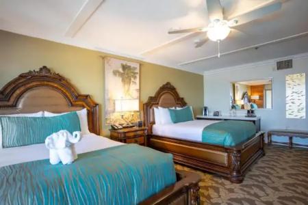 Pacific Terrace - 114
