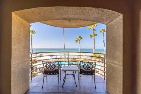 Pacific Terrace - 187