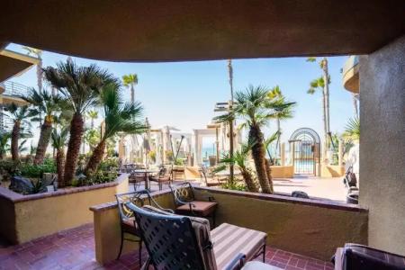 Pacific Terrace - 143