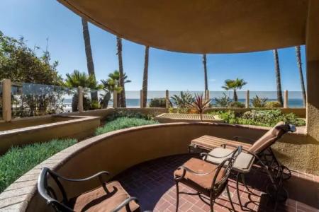 Pacific Terrace - 189