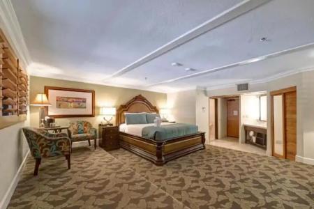 Pacific Terrace - 104