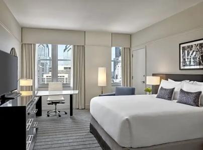 Loews Philadelphia - 125