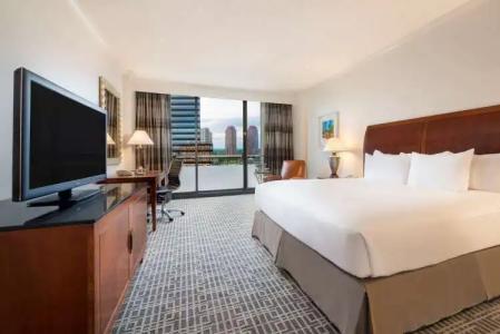 Hilton Houston Post Oak by the Galleria - 20