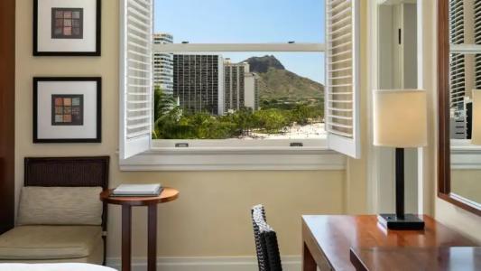 Moana Surfrider, A Westin Resort & Spa, Waikiki Beach - 61