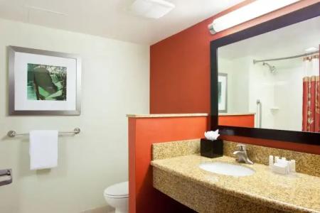 Courtyard by Marriott Miami Airport - 126