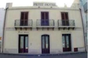 Petit Hotel, Milazzo