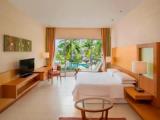 Guest room with lagoon view