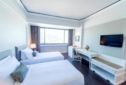 Courtyard by Marriott Phuket Town - 36