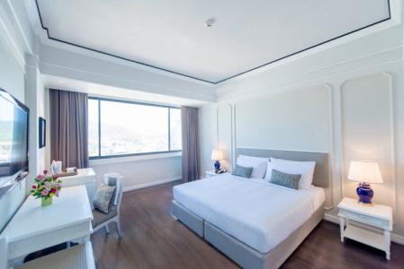 Courtyard by Marriott Phuket Town - 3