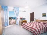 Standard Double room with partial sea view