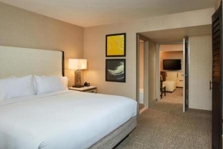 DoubleTree by Hilton Fresno Convention Center - 70