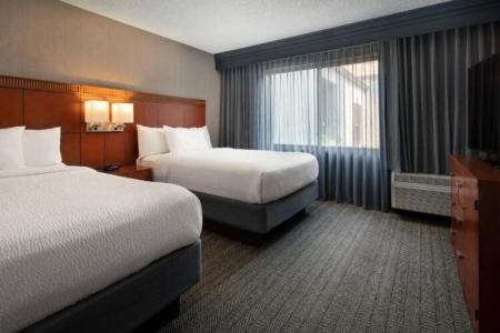 Courtyard by Marriott Fresno - 63