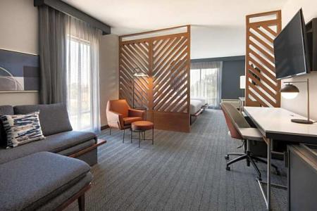 Courtyard by Marriott Fresno - 79