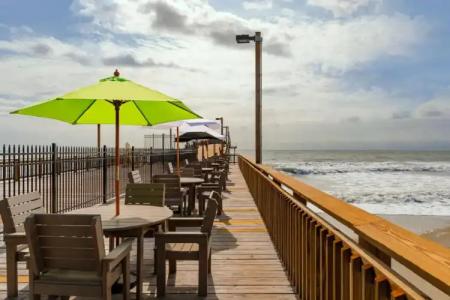 DoubleTree Resort by Hilton Myrtle Beach Oceanfront - 19