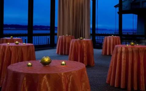 Holiday Inn - Portland - Columbia Riverfront, an IHG - 17