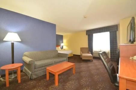 Ramada by Wyndham Santa Fe - 14