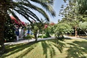 Golden Beach Studios & Suites, Tinos Town