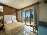 Double room with partial sea view