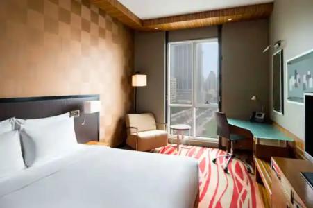 Radisson Blu, Dubai Media City - 102