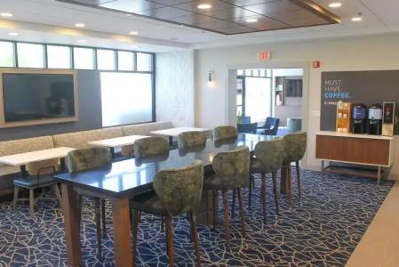 Holiday Inn Express & Suites Boston - Cambridge, an IHG - 9