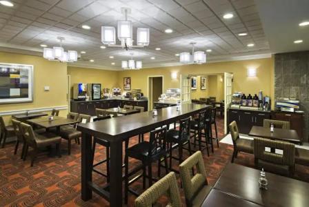 Holiday Inn Express & Suites Boston - Cambridge, an IHG - 26