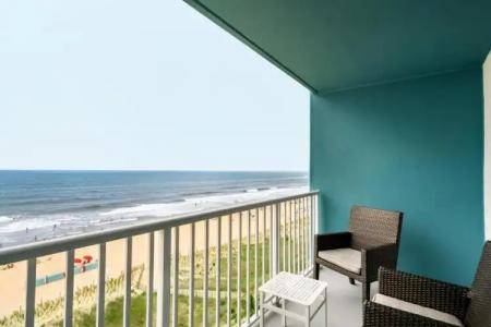 DoubleTree by Hilton Ocean City Oceanfront - 176