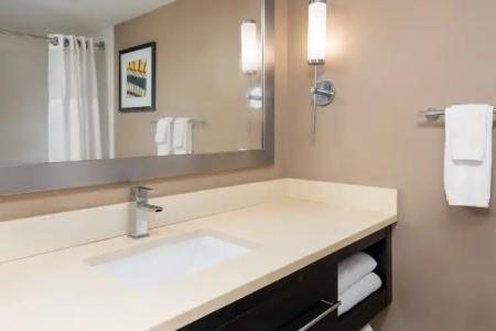 Holiday Inn Miami-Doral Area, an IHG - 80