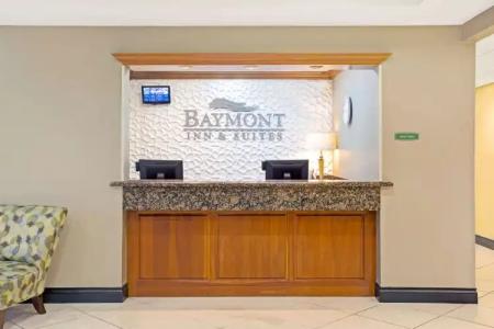 Baymont by Wyndham Miami Doral - 1