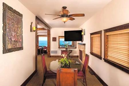 Pantai Inn - 159